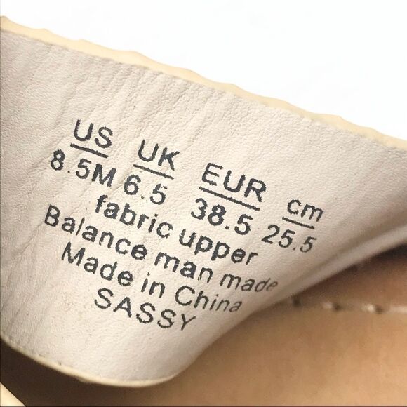 Fergalicious by Fergie Sassy Sandals Size 8.5 - Picture 5 of 7